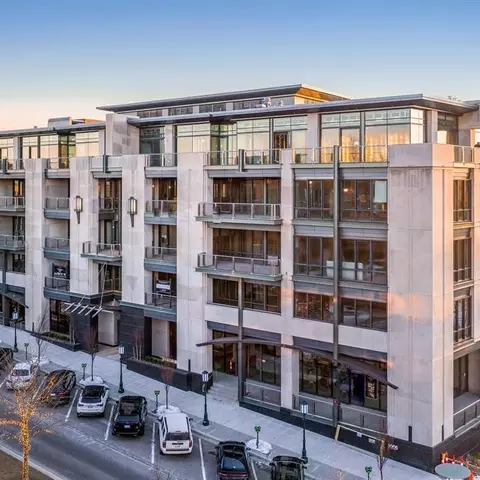 369 N Old Woodward #202, Birmingham, MI 48009