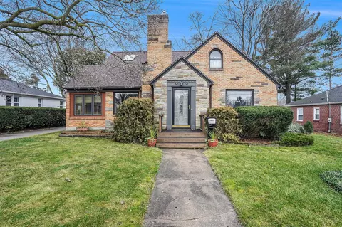 2102 Hall, Walker, MI 49534 photo 2