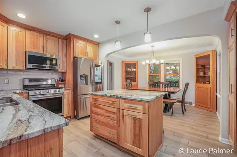 2102 Hall, Walker, MI 49534 photo 8