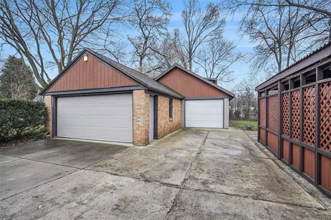 2102 Hall, Walker, MI 49534 photo 32