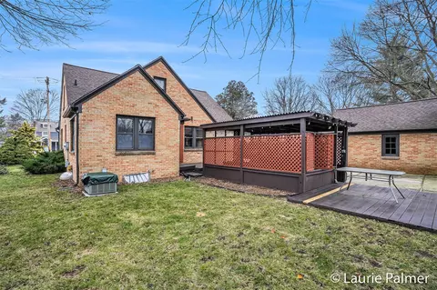 2102 Hall, Walker, MI 49534 photo 35