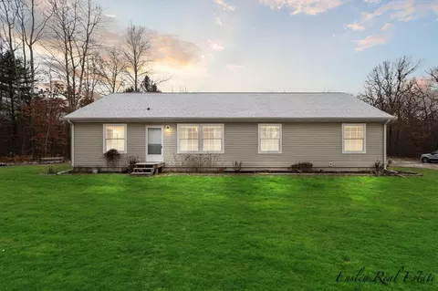 20276 Gates, Howard City, MI 49329