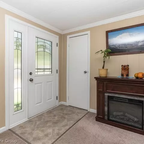 682 Cranbourne, Commerce Twp, MI 48382 photo 22
