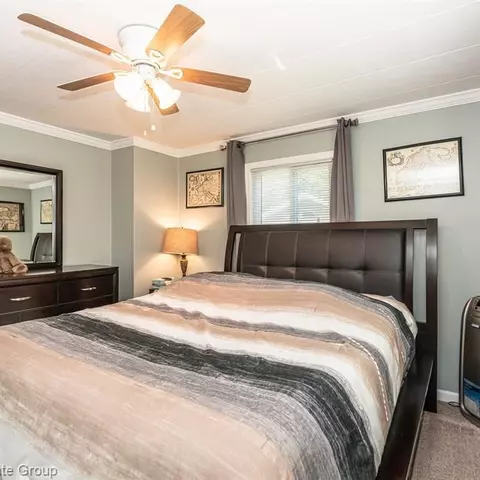 682 Cranbourne, Commerce Twp, MI 48382 photo 38