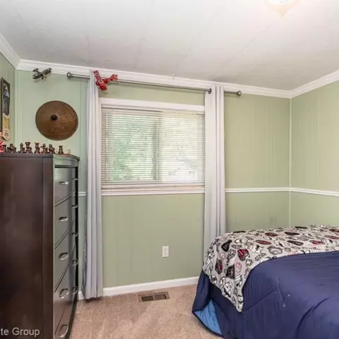682 Cranbourne, Commerce Twp, MI 48382 photo 47