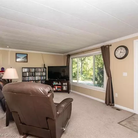 682 Cranbourne, Commerce Twp, MI 48382 photo 24