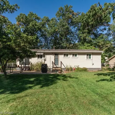 682 Cranbourne, Commerce Twp, MI 48382 photo 14