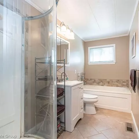 682 Cranbourne, Commerce Twp, MI 48382 photo 35