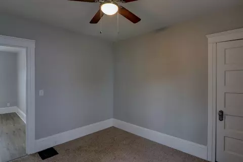 814 Burr, Jackson, MI 49201 photo 31