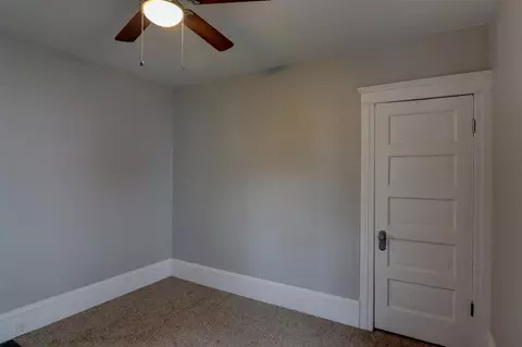 814 Burr, Jackson, MI 49201 photo 30
