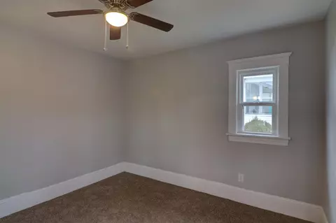 814 Burr, Jackson, MI 49201 photo 18