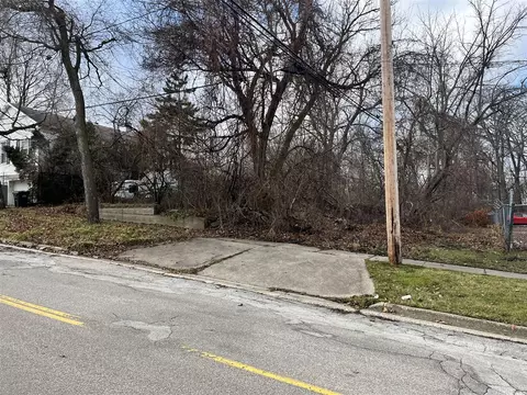 1400 Barclay, Muskegon, MI 49441