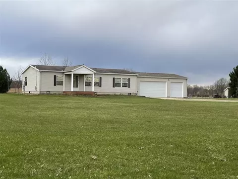59854 Long Lk, Colon, MI 49040