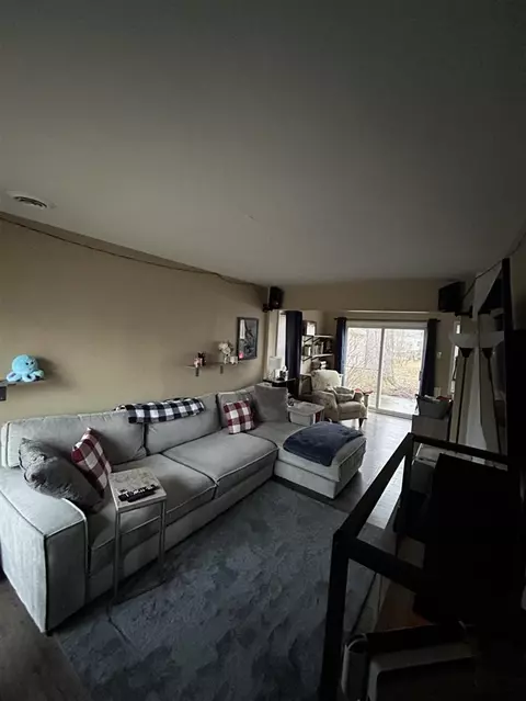 4053 Edmund St, Wayne, MI 48184 photo 4