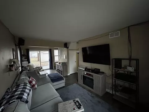 4053 Edmund St, Wayne, MI 48184 photo 3