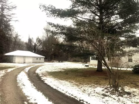 934 N Buys, Muskegon, MI 49445