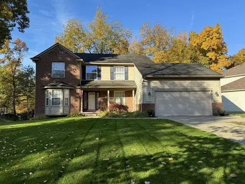 2091 Lone Birch, Waterford, MI 48329