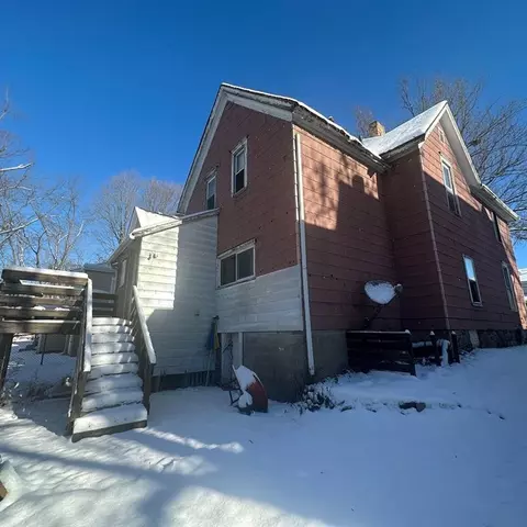 608 3rd, Jackson, MI 49203 photo 3