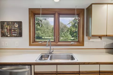 5988 Eagles, Haslett, MI 48840 photo 15