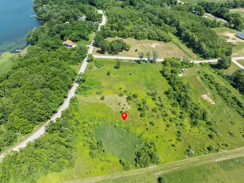 Unit 4 Forest Shores, Cassopolis, MI 49031 photo 6