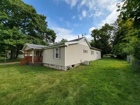 815 W Three, Three Rivers, MI 49093 photo 18