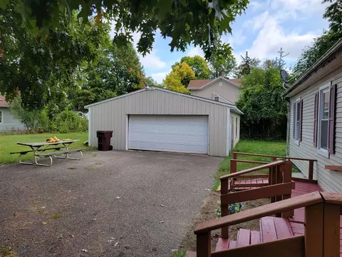 815 W Three, Three Rivers, MI 49093 photo 21