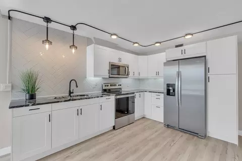 715 W Michigan #307, Jackson, MI 49201