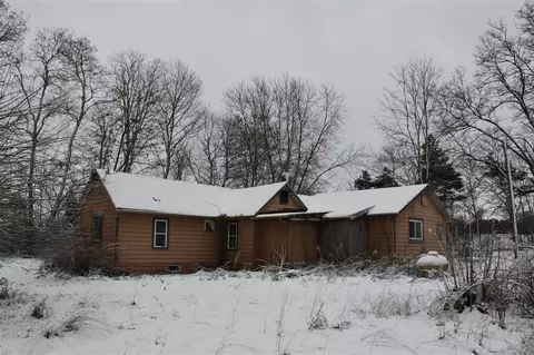 28739 County Road 354, Lawton, MI 49065
