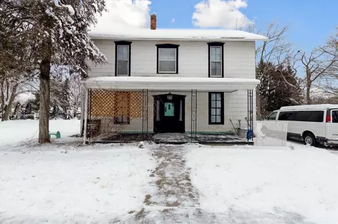 156 W W Pne, Elsie, MI 48831