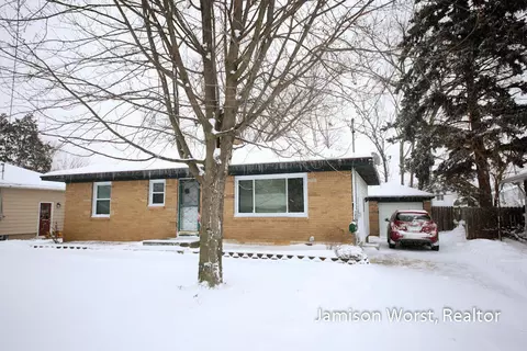 2840 Meyer, Wyoming, MI 49519