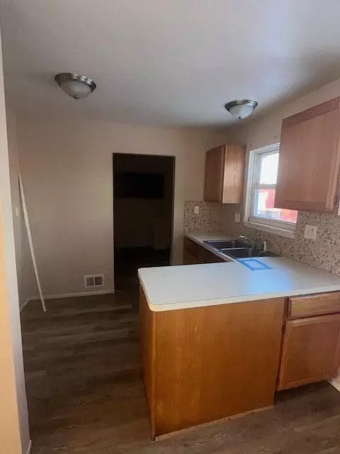 15665 Kerstyn, Taylor, MI 48180 photo 8