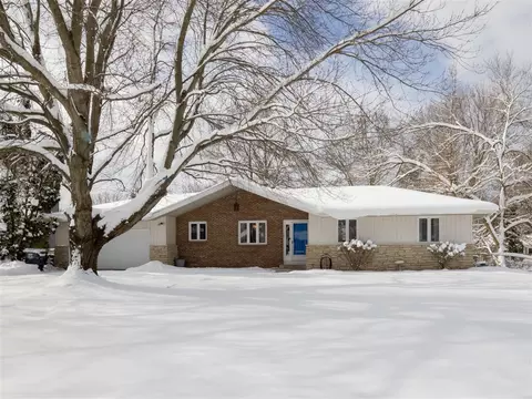 2490 Fairgrove, Kalamazoo, MI 49009