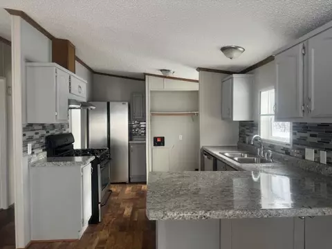 Kitchen - 3350 E Fox, Grant, MI 49327 photo 3 of 6