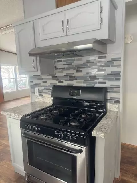 Kitchen - 3350 E Fox, Grant, MI 49327 photo 5 of 6