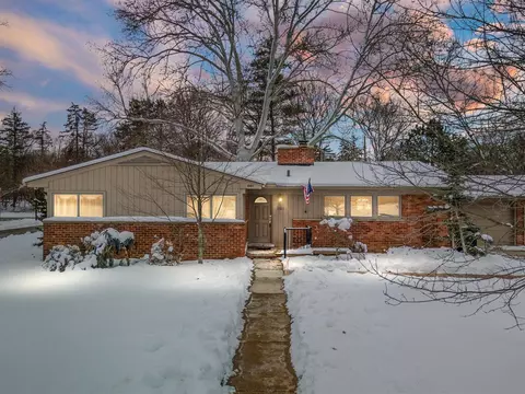 1061 Stratford, Bloomfield Hills, MI 48304