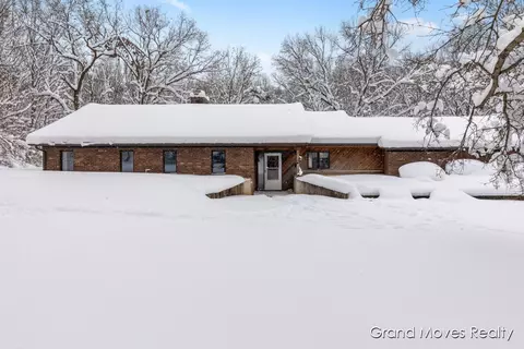 7300 4 Mile, Ada, MI 49301