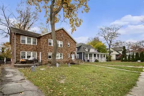 21-23 Henry Clay, Pontiac, MI 48341