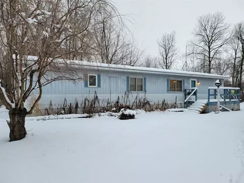 4387 S Youngman, Gowen, MI 49326