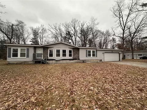 6894 S Maple, Baldwin, MI 49304