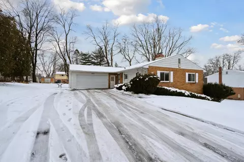 3231 Mccain, Jackson, MI 49203 photo 2