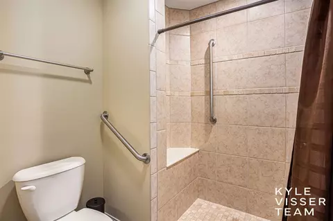 1137 Bridge Crst, Ada, MI 49301 photo 21