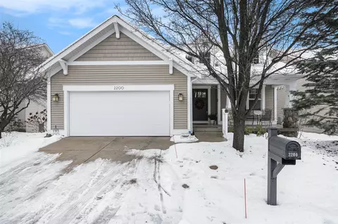 2200 N Greenstone, Grand Rapids, MI 49546