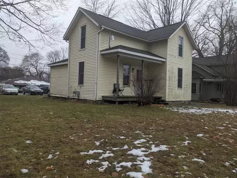 110 W Elm, Fremont, MI 49412