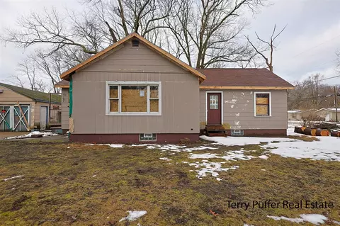 1245 E Smt, Norton Shores, MI 49444