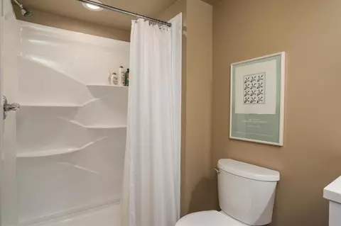 Bath - 270 Victoria, Dexter, MI 48130 photo 6 of 6