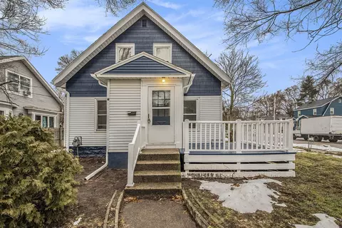 1040 Temple, Grand Rapids, MI 49507