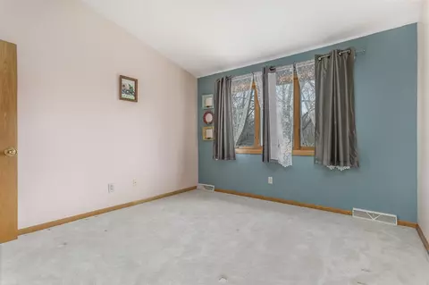 402 Julias, Marshall, MI 49068 photo 27