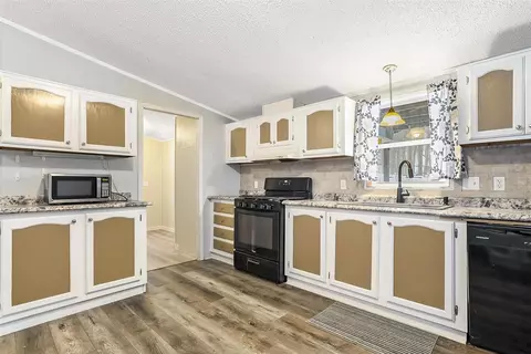 18810 Indian Vlg, Big Rapids, MI 49307 photo 11