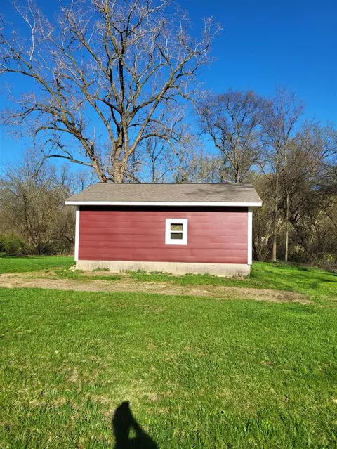 3715 Saint Matthew, Jackson, MI 49201 photo 3