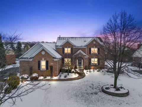 4523 Woodcliff, Rochester, MI 48306